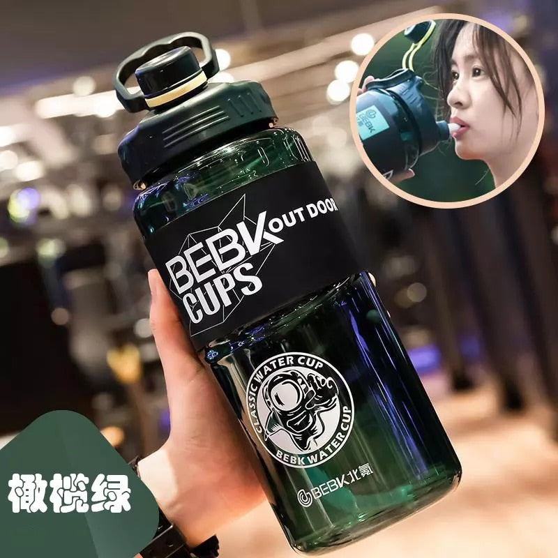 2 Liter Water Bottle With Straw Drink Bottle Large Capacity Fitness Jugs Portable Travel Sports Plastic Water Cup